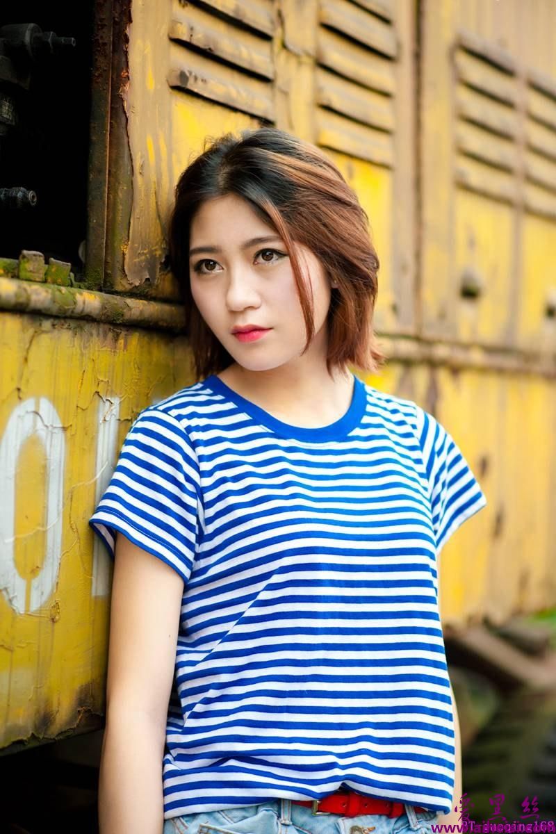 岁月如歌清纯美女高清写真套图
