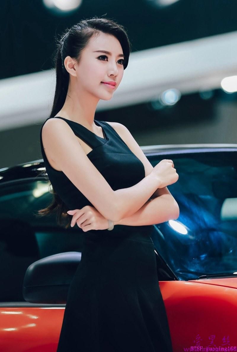性感气质车模优雅大方性感撩人高清车展美女图片
