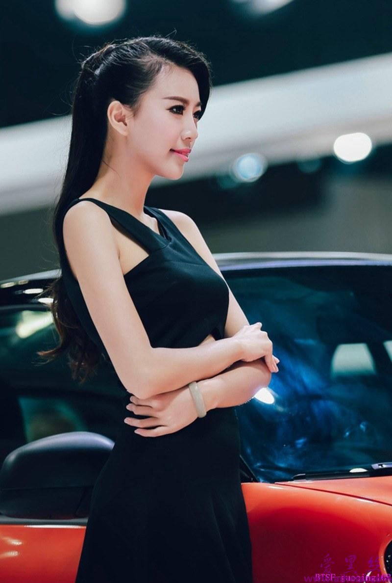 性感气质车模优雅大方性感撩人高清车展美女图片