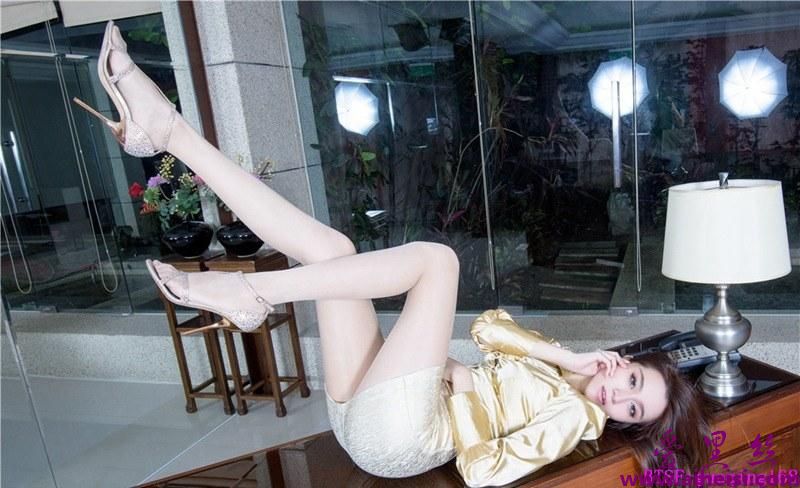 亚洲腿模Dana性感美腿绝色诱惑精品套图