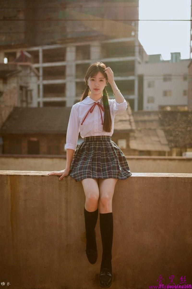 双马尾可爱美女夏日海边写真唯美摄影
