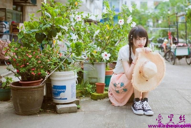 双马尾可爱美女夏日海边写真唯美摄影
