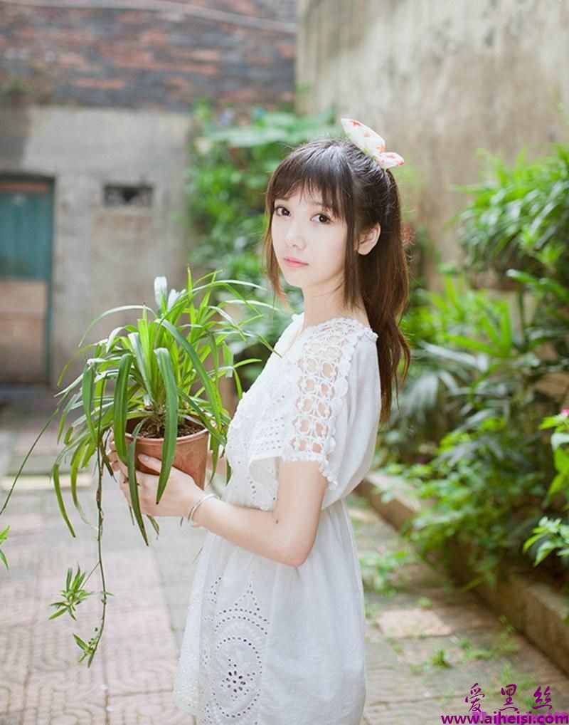 清纯少女秘密花园写真笑容甜美唯美摄影