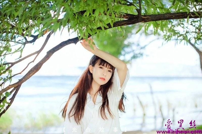 古典气质文艺少女散发大自然之美唯美写真