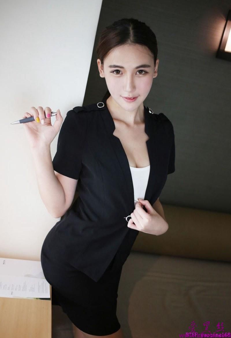 美女秘书熊吖BOBO办公室制服诱惑高清图片