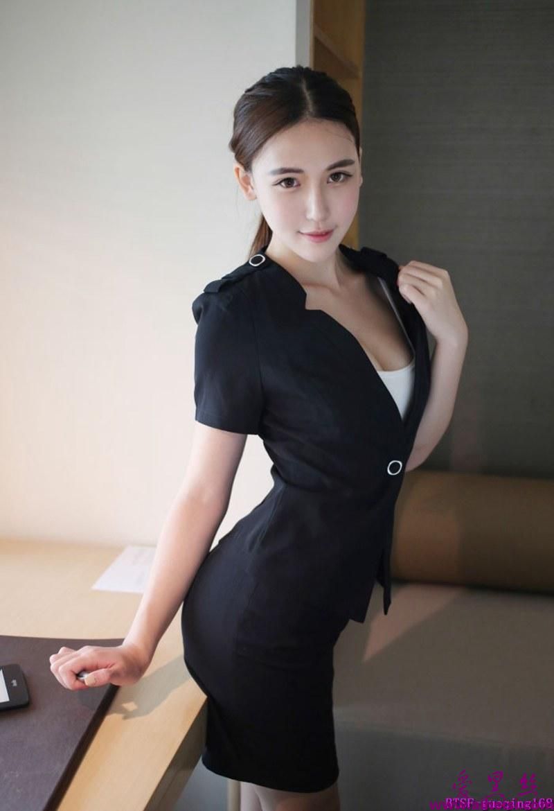 美女秘书熊吖BOBO办公室制服诱惑高清图片