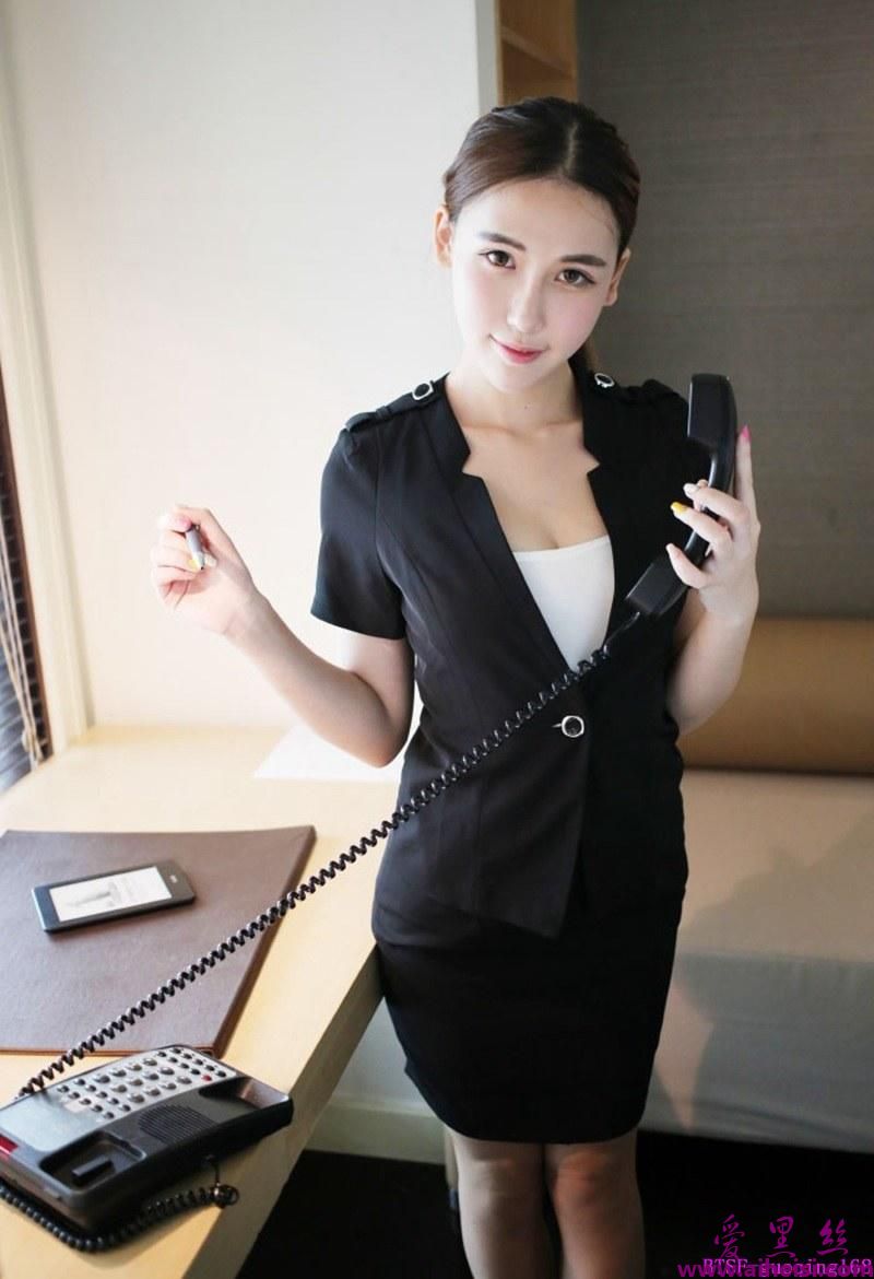美女秘书熊吖BOBO办公室制服诱惑高清图片