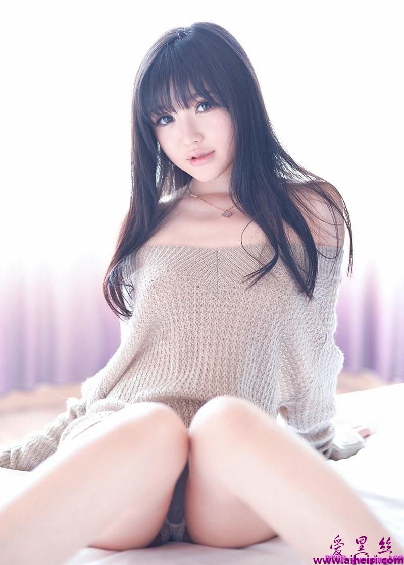 可爱妹子米妮酥胸翘臀大胆内衣写真高清图片