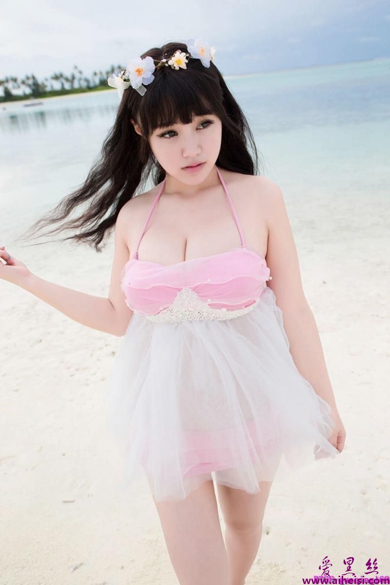 巨乳美眉可儿贝壳内衣性感迷人唯美艺术写真