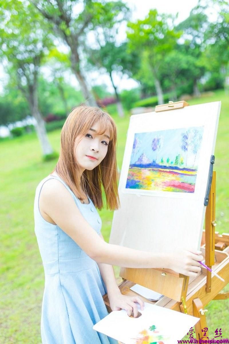 美术女孩户外清纯可人唯美写真