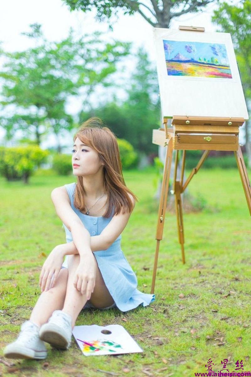 美术女孩户外清纯可人唯美写真