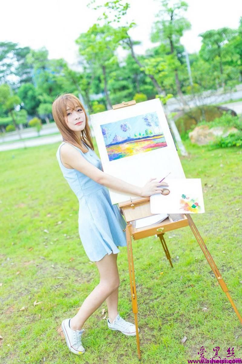 美术女孩户外清纯可人唯美写真