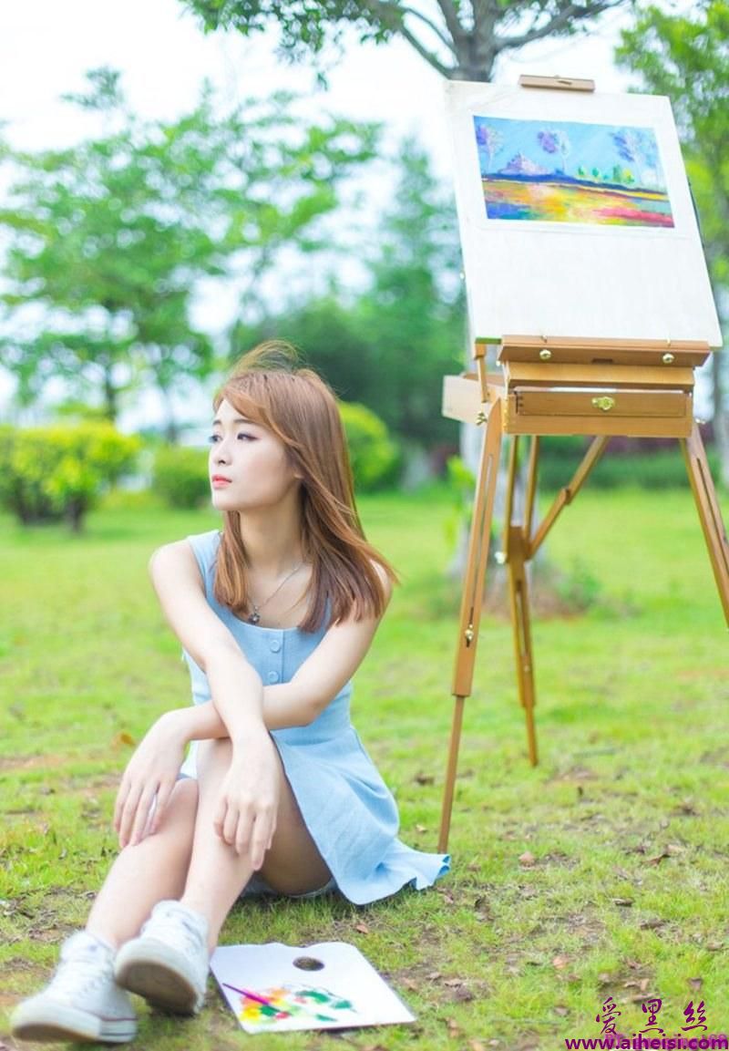 美术女孩户外清纯可人唯美写真