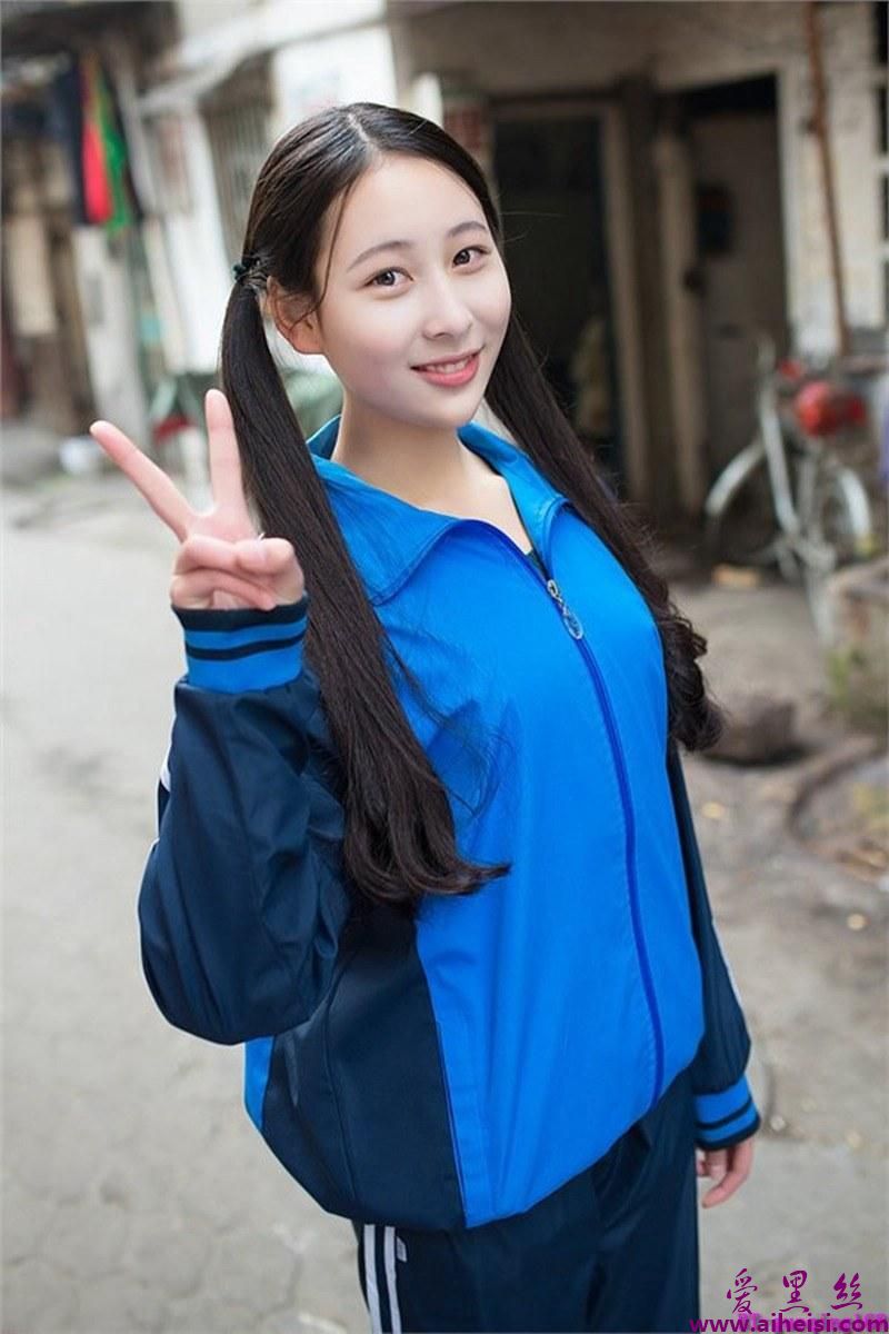 校园美女校服短裙迷人写真