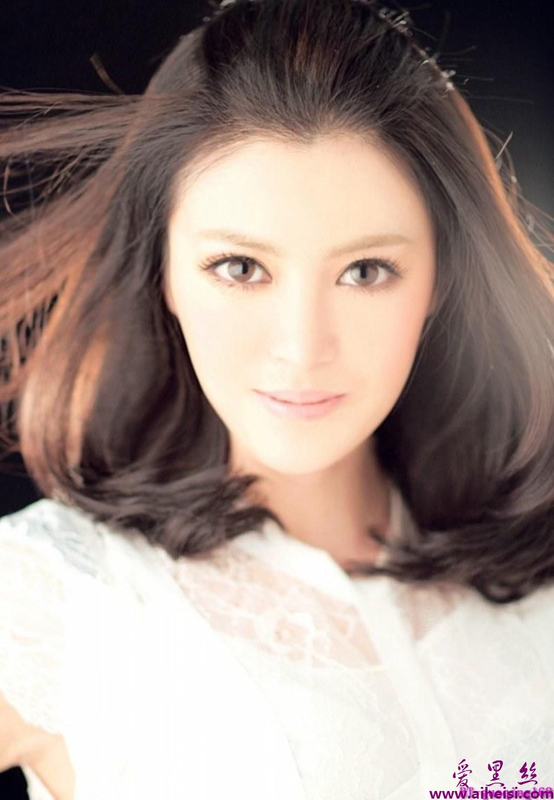 中国美女明星裴里惠初秋性感写真