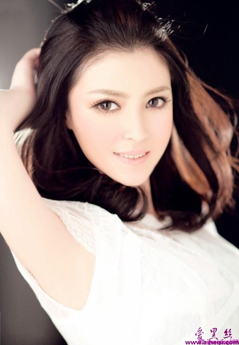 中国美女明星裴里惠初秋性感写真