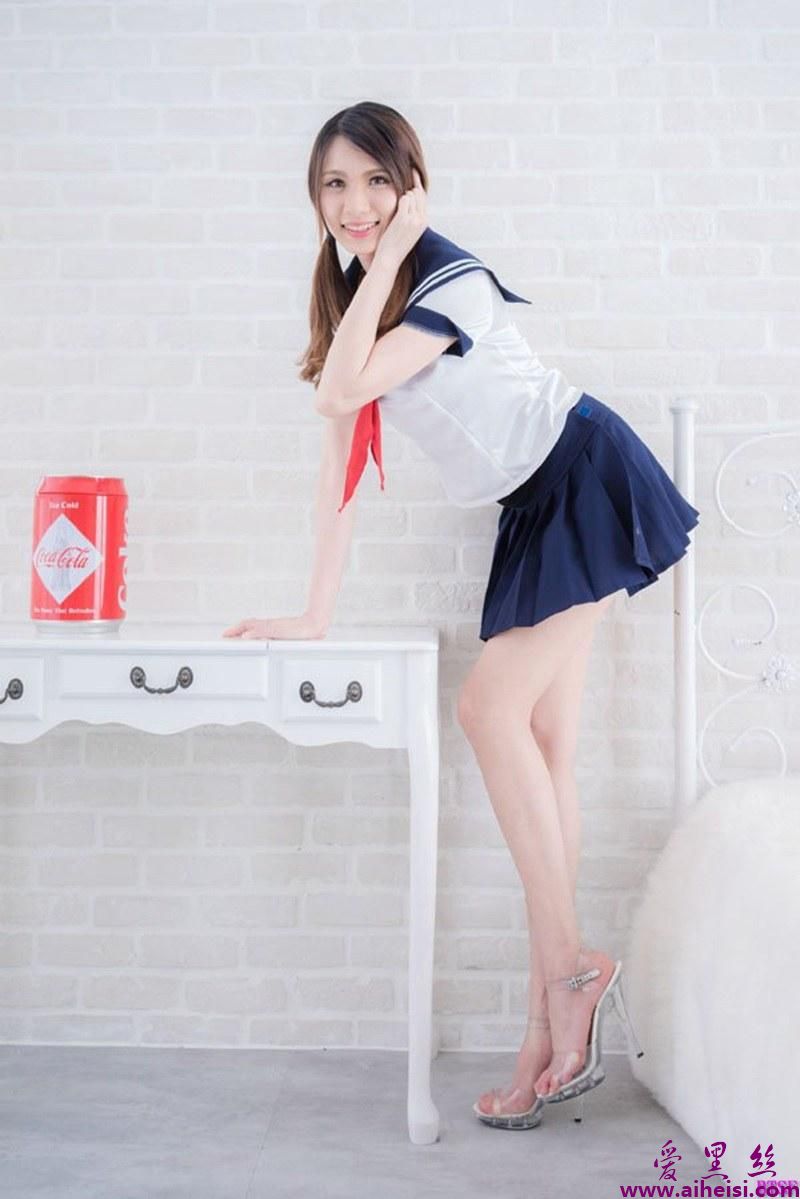 学生制服美女甜美动人养眼写真