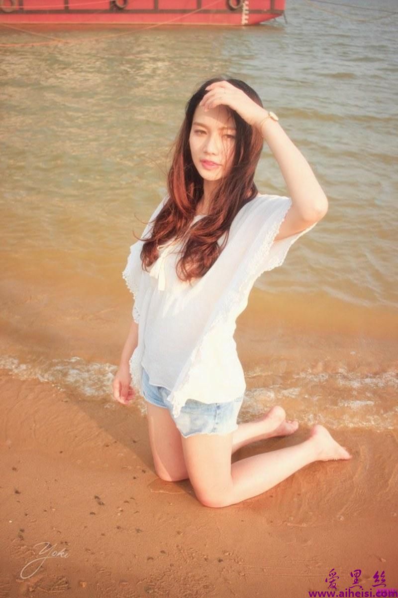 清纯的风筝美少女甜美可爱写真青春无敌