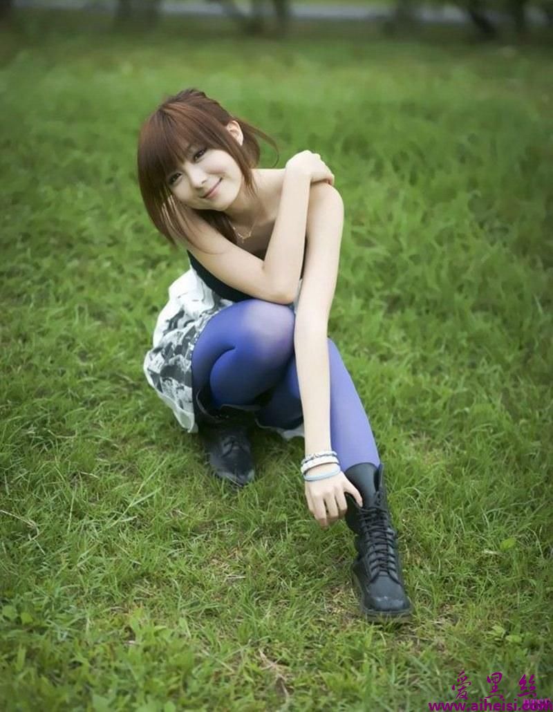 清纯的风筝美少女甜美可爱写真青春无敌