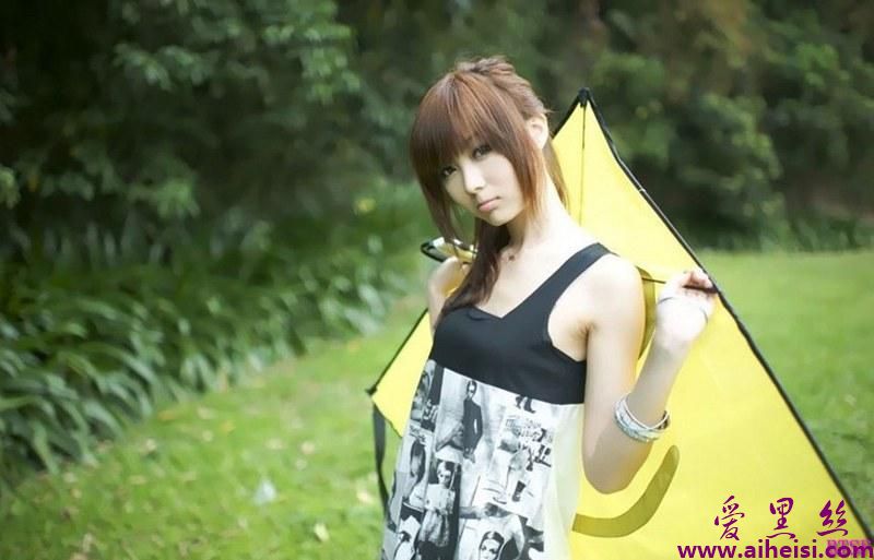 清纯的风筝美少女甜美可爱写真青春无敌