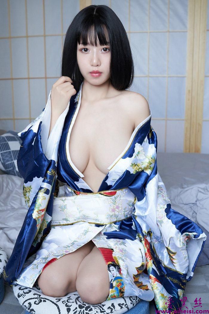 缇娜美裸露豪乳惹我欲火焚身