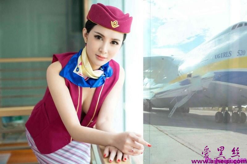 空姐顾欣怡制服诱惑大尺度入浴照