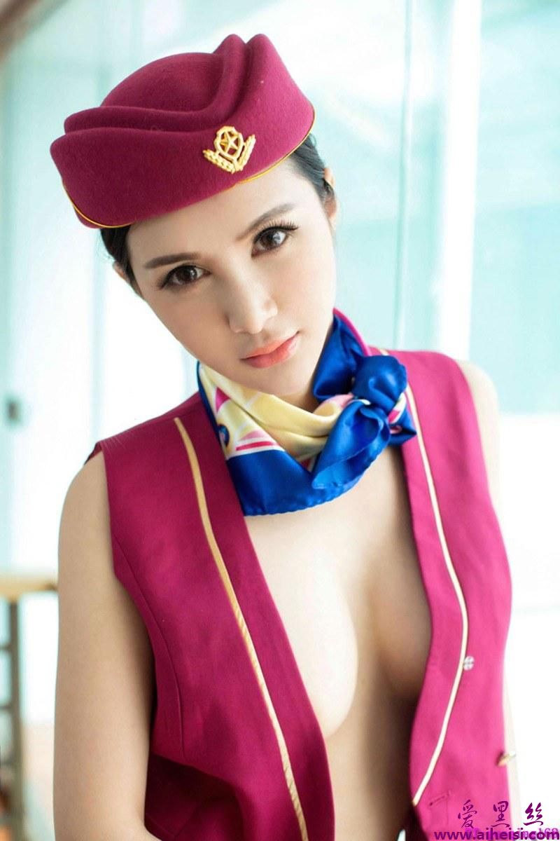 空姐顾欣怡制服诱惑大尺度入浴照