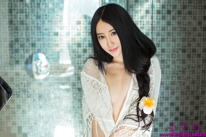 网络妹子主播昱在浴室秀情趣内衣