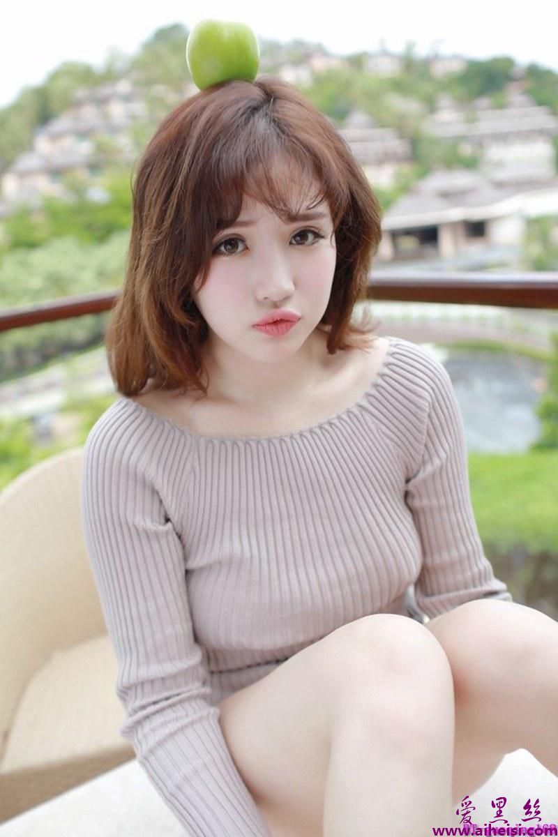 极品妹子徐cake揉奶诱惑高清艺术照
