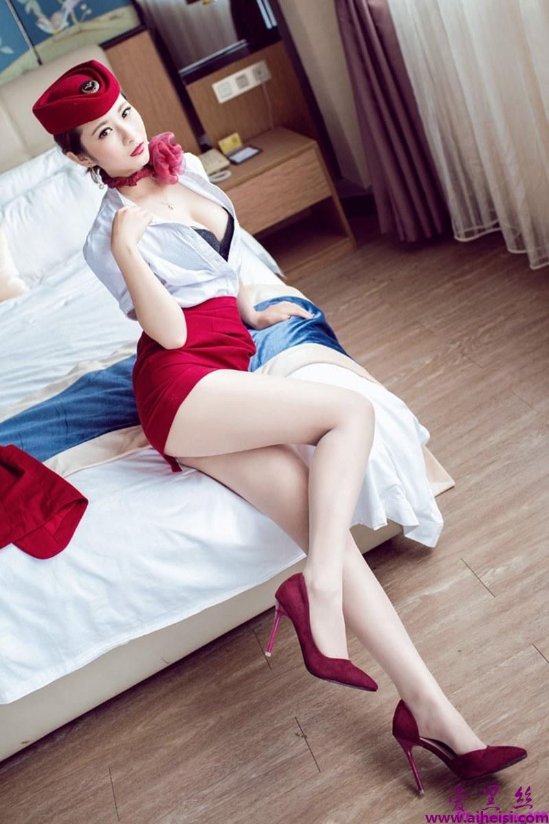 女郎莉莉情趣装大胆诱惑高清套图