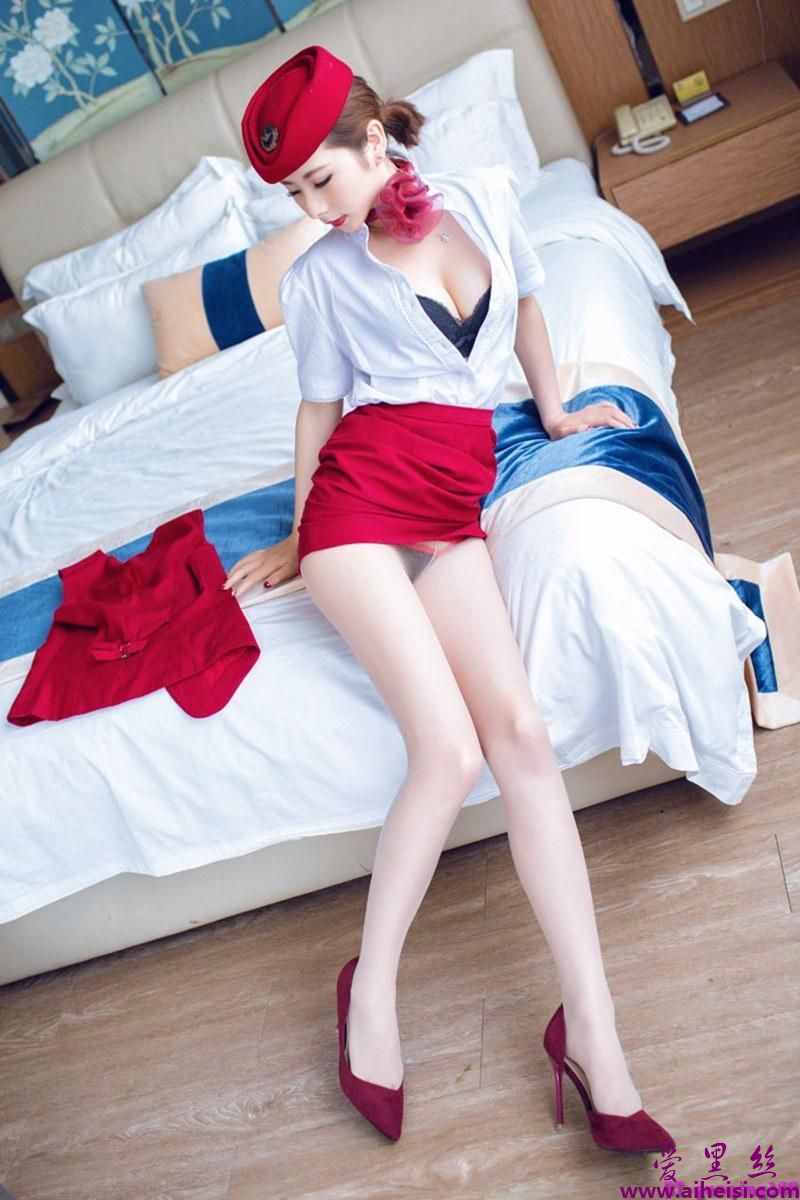 女郎莉莉情趣装大胆诱惑高清套图