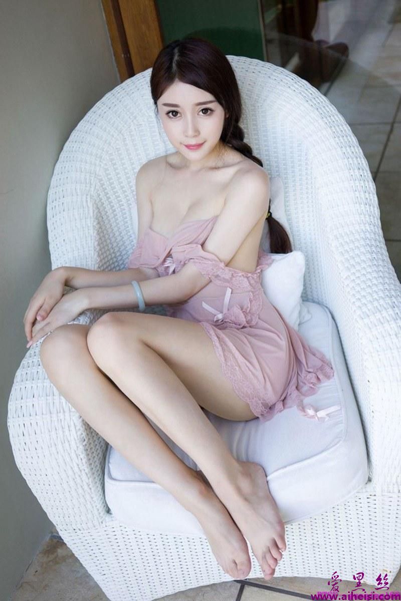 女神来袭小米宝贝白皙肌肤圆滑巨胸高清艺术图片