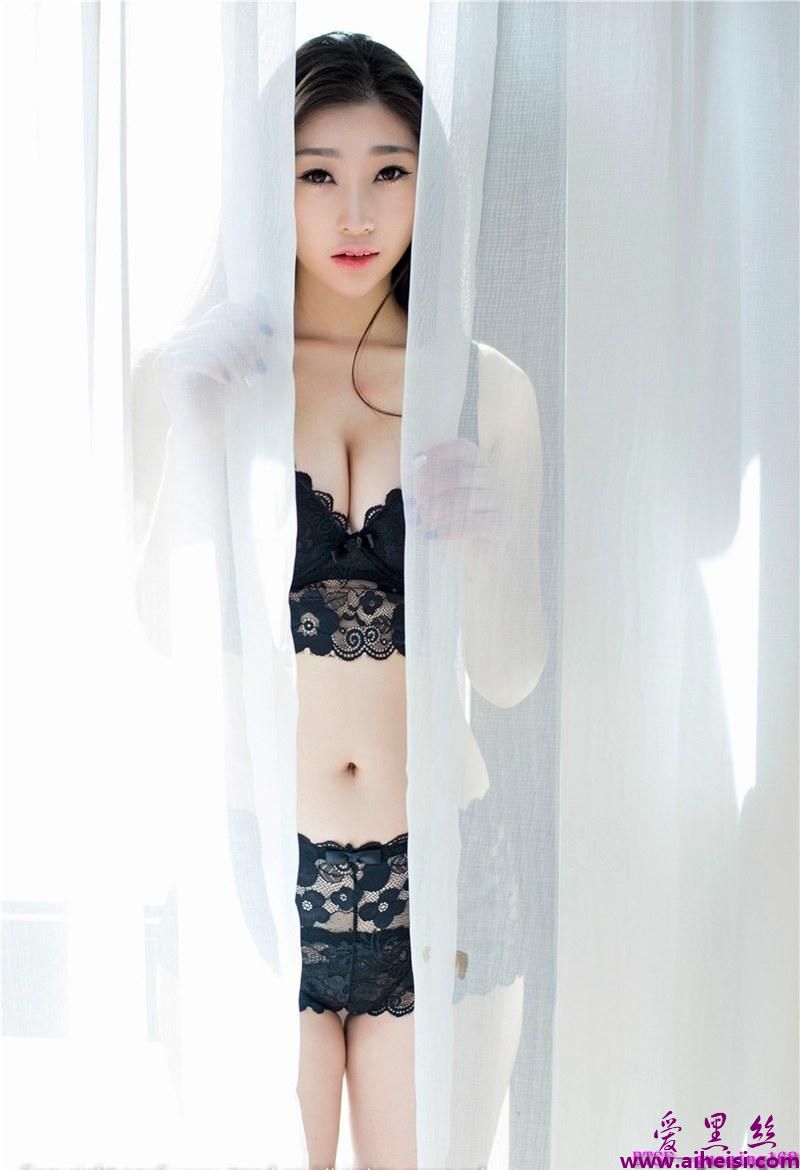 柠檬c_lemon平面模特爆乳制服诱惑大胆写真