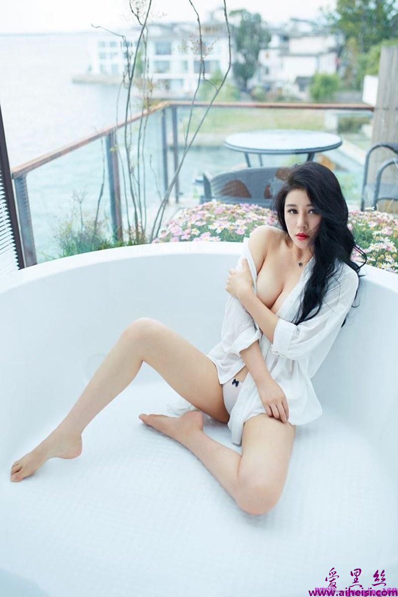 美女模特叶佳颐身材火辣性感妩媚高清写真