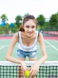 清纯美女校花校园内高清写真