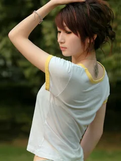 皮肤特好的漂亮女孩儿图片