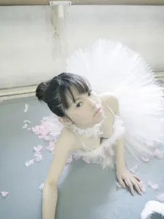 受伤的小天鹅