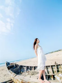 清新长裙少女海边甜美小性感高清唯美图片